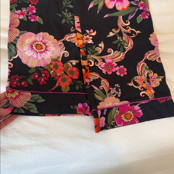 NWT Johnny Was Black Floral pajama set - Picture 6 of 9